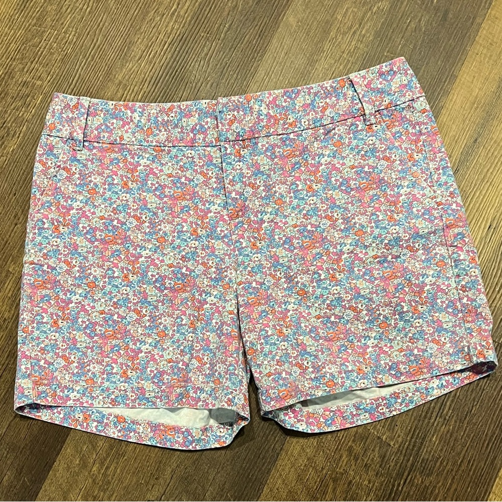 G.H.Bass floral short womens size 10 pink blue 100% cotton midrise 4in inseam